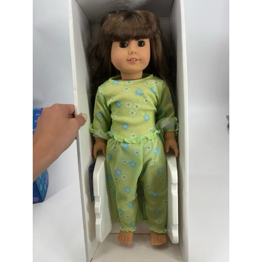 American Girl 2004 Doll In Green and Blue Bell Sleeve Flower PJs On Box